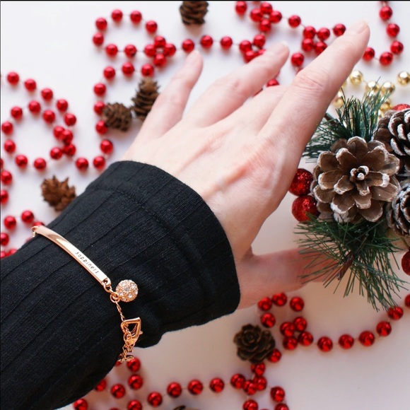 💐Rose Gold Happiness Charm Bracelet - Picture 4 of 8